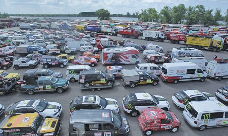 Raliul Dakar aproape de start: cele 680 de vehicule au ajuns în portul Zarate